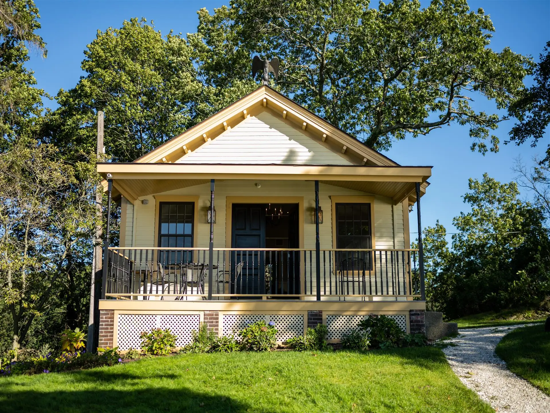 Squantum Cottage meeting space